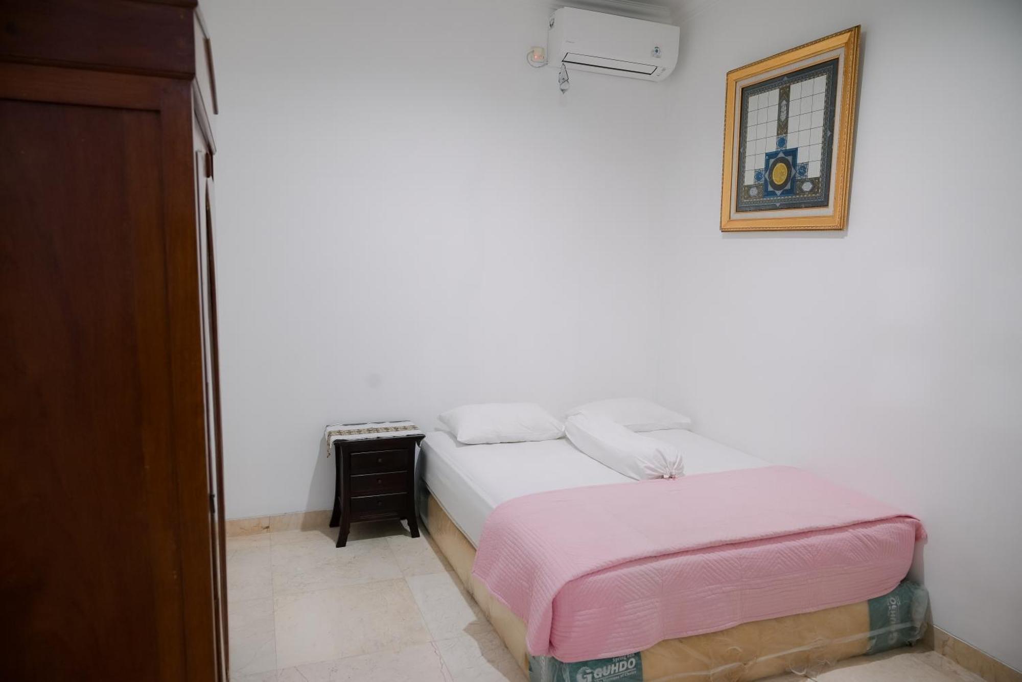 Kirana Guest House Bogor Eksteriør billede