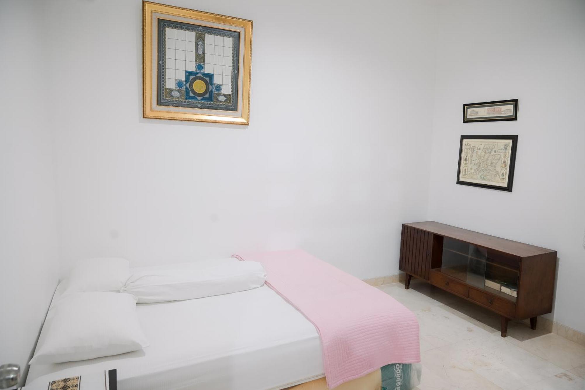 Kirana Guest House Bogor Eksteriør billede