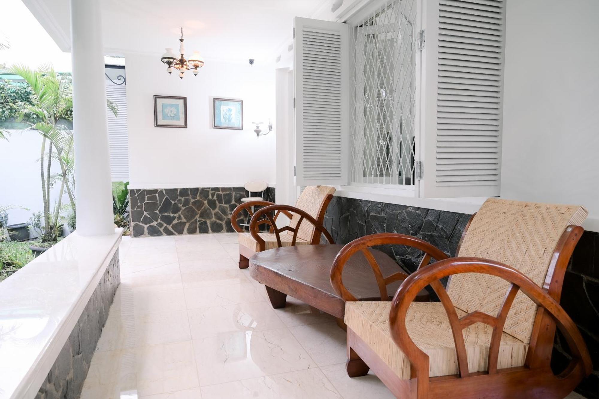 Kirana Guest House Bogor Eksteriør billede